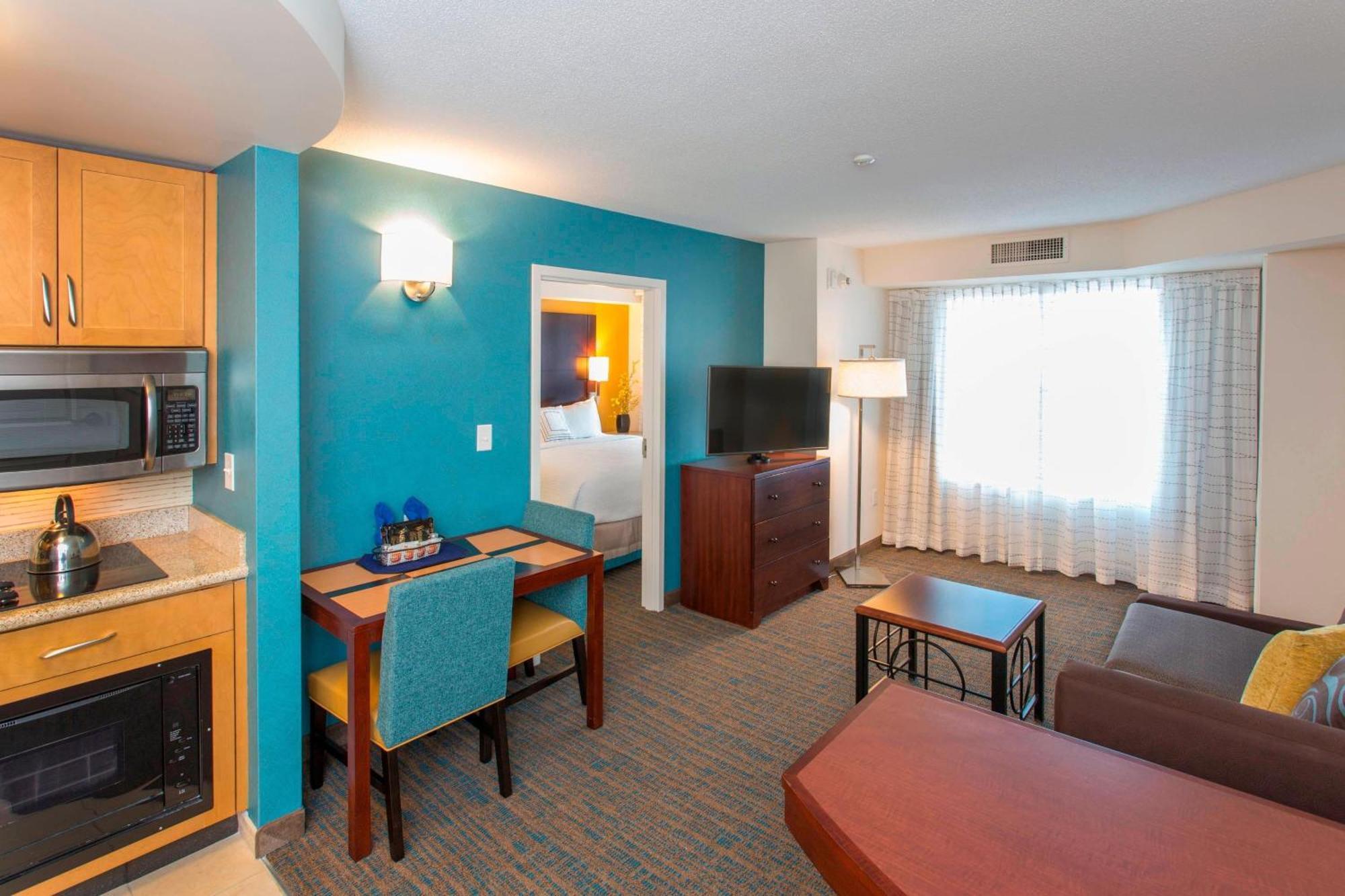 By Marriott 4*
