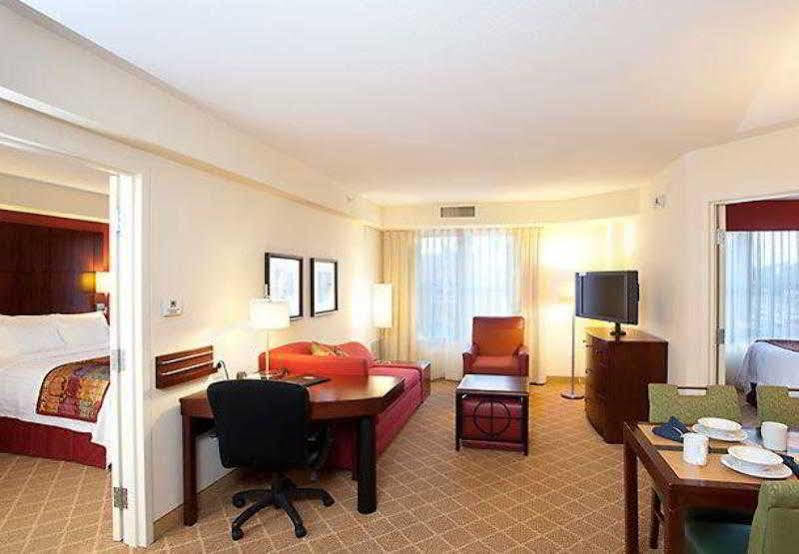 By Marriott Hotel 4*