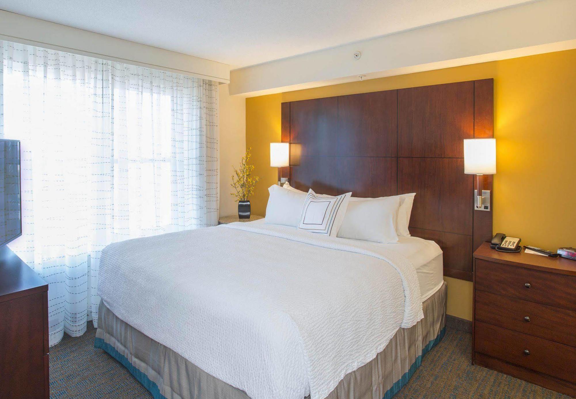 By Marriott 4*